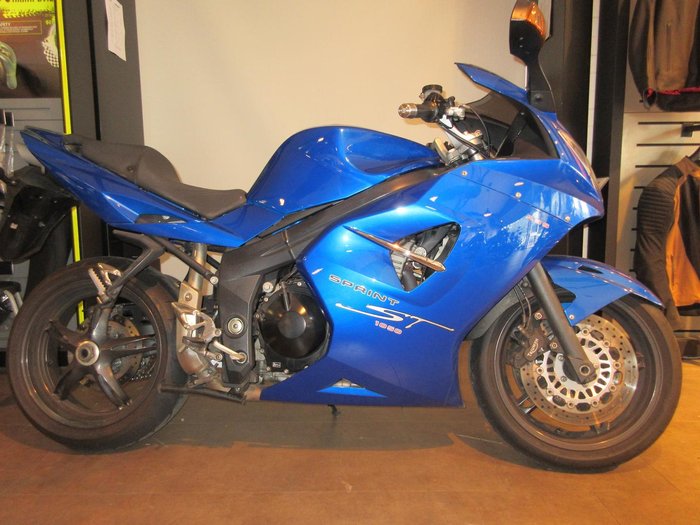 2006 Triumph Sprint ST 1050 ABS Sprint Blue