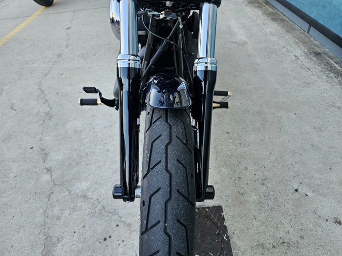 2013 HARLEY-DAVIDSON FXDB STREET BOB Blue