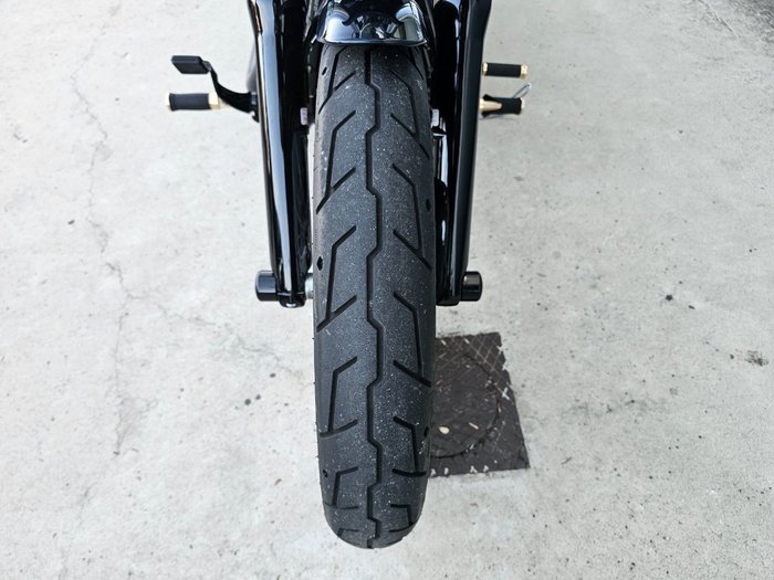 2013 HARLEY-DAVIDSON FXDB STREET BOB Blue