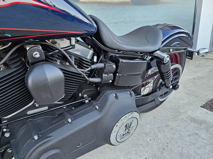 2013 HARLEY-DAVIDSON FXDB STREET BOB Blue