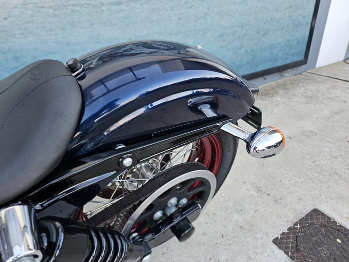 2013 HARLEY-DAVIDSON FXDB STREET BOB Blue
