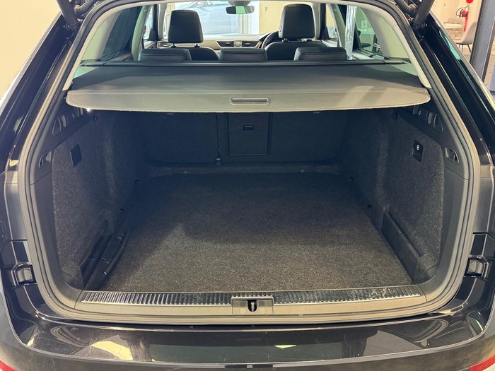 2020 SKODA Superb 200TSI Scout