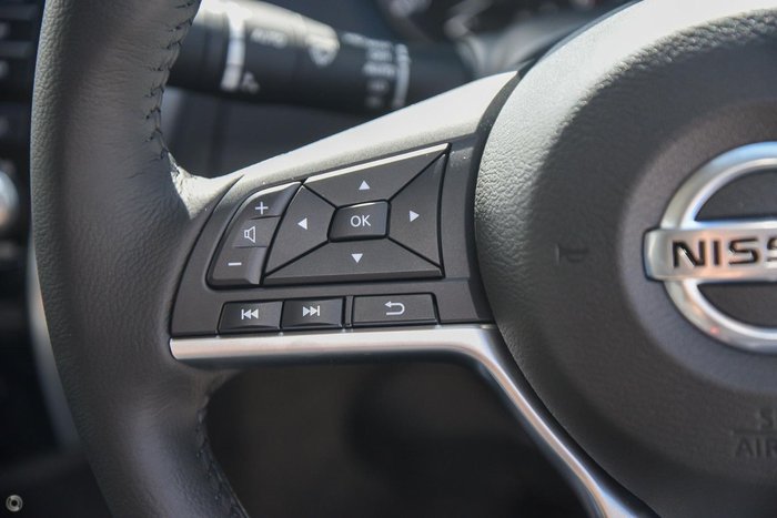 2022 Nissan Navara ST