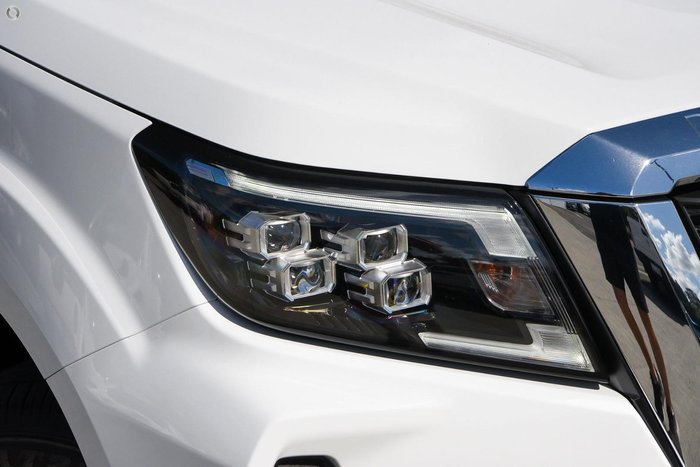 2022 Nissan Navara ST