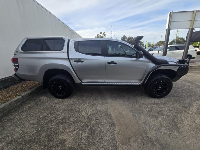 2019 Mitsubishi Triton GLX+