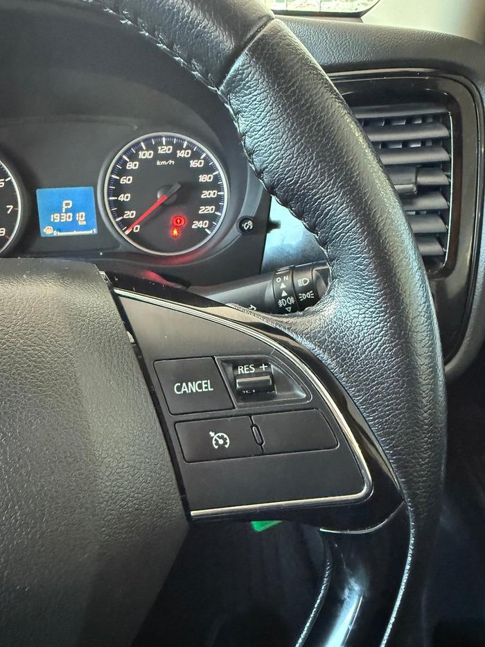 2016 Mitsubishi Outlander LS