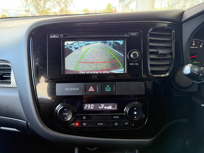 2016 Mitsubishi Outlander LS