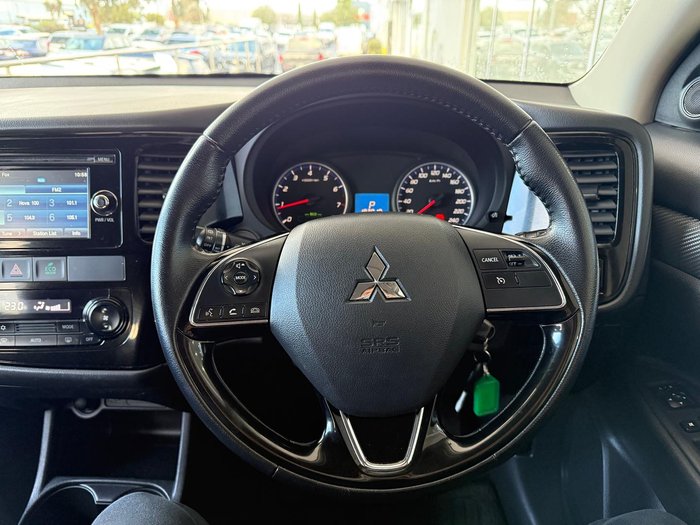 2016 Mitsubishi Outlander LS