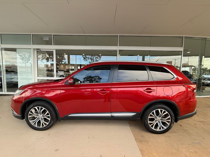 2016 Mitsubishi Outlander LS