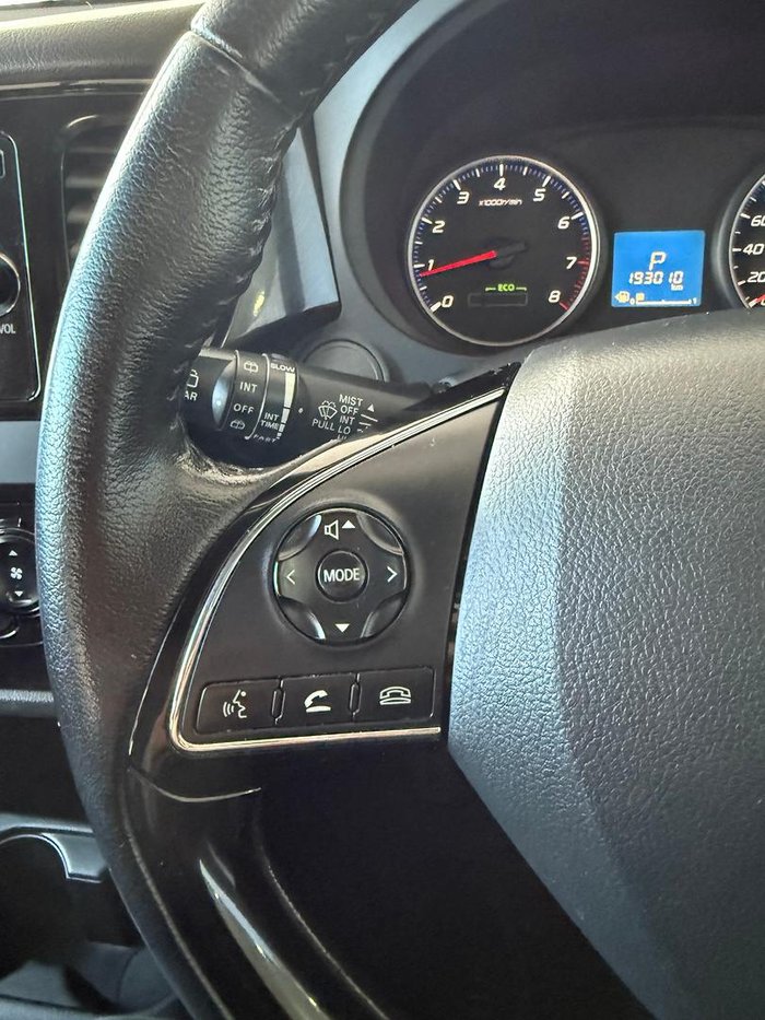 2016 Mitsubishi Outlander LS