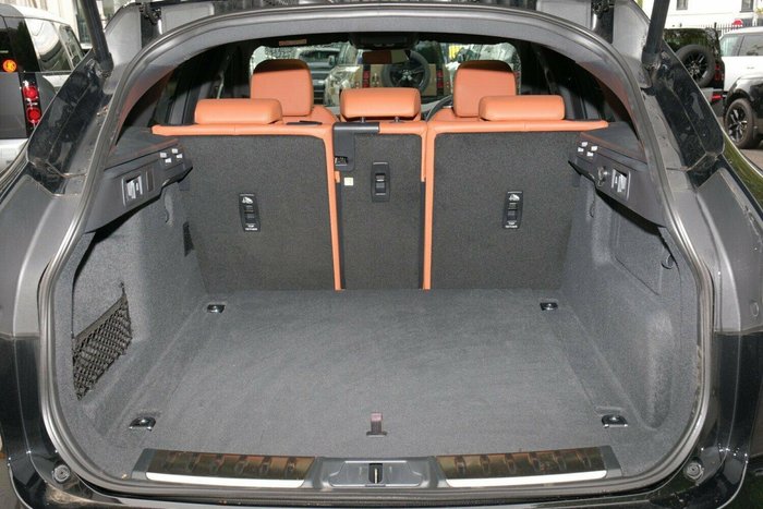 2025 Jaguar F-PACE P250 R-Dynamic SE 90th Anniversary Edition X761 MY26 AWD Santorini Black