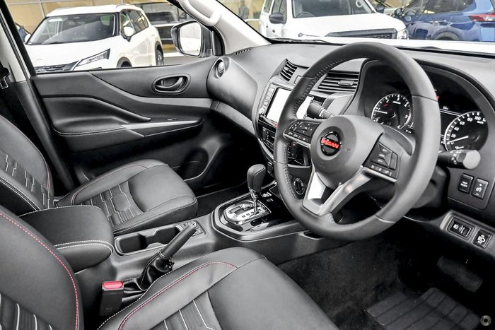 2025 Nissan Navara PRO-4X Warrior D23 MY25 4X4 Dual Range White Pearl