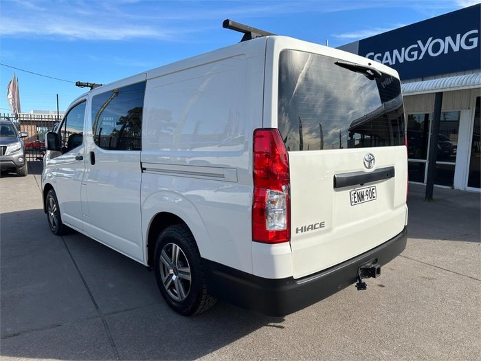 2021 Toyota Hiace 