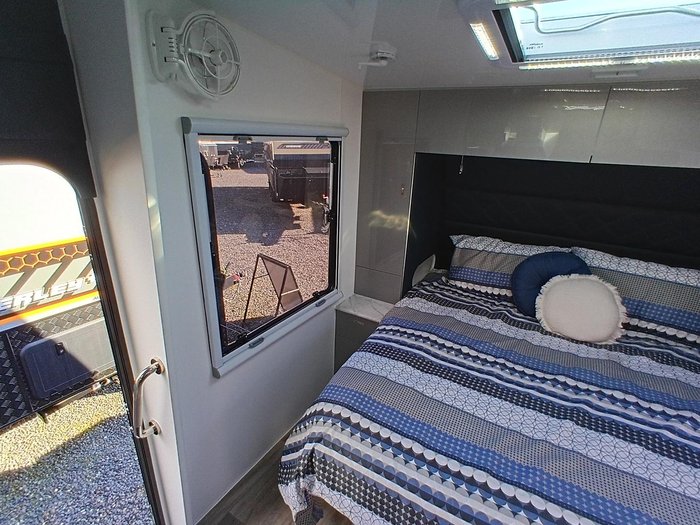 2024 Red Centre Kimberley + 216 Type A Large Ensuite (Save $17,000)