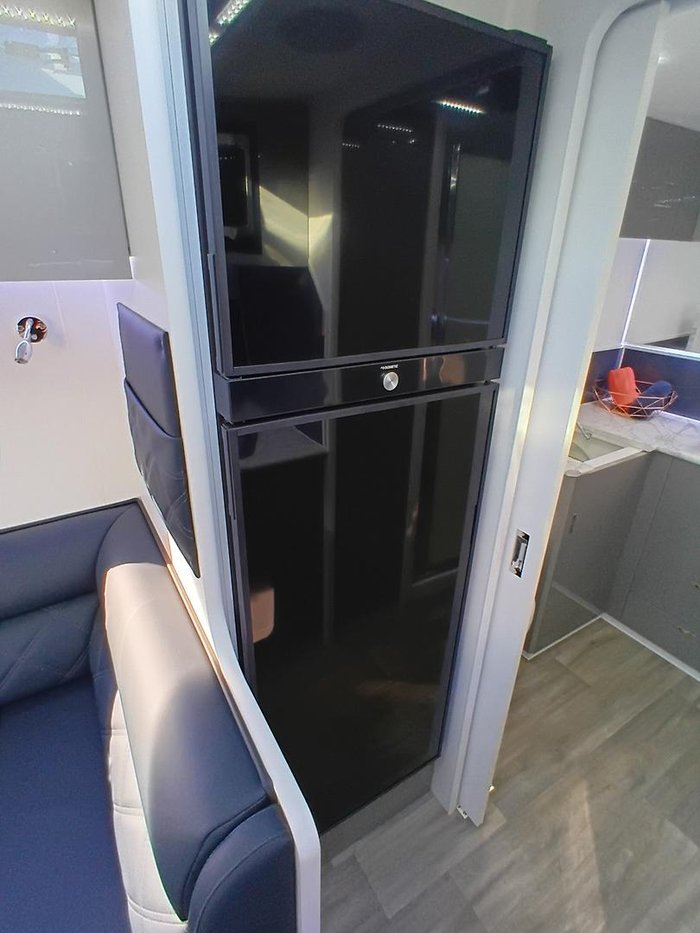 2024 Red Centre Kimberley + 216 Type A Large Ensuite (Save $17,000)