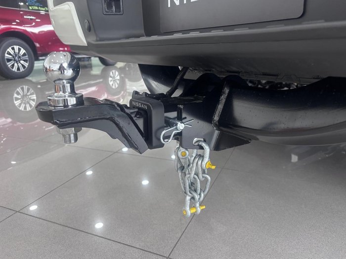 2025 Nissan Navara PRO-4X Warrior D23 MY25 4X4 Dual Range White Pearl