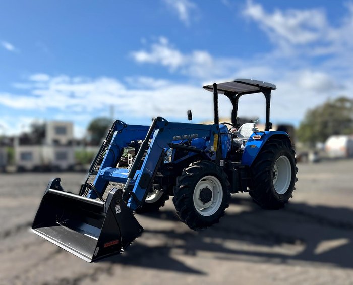 0 New Holland Tt4.90 4Wd Rops Tractor