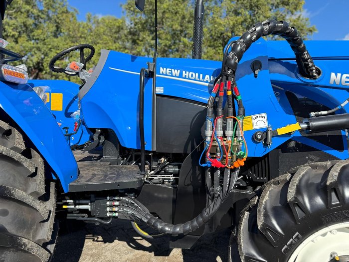 0 New Holland Tt4.90 4Wd Rops Tractor