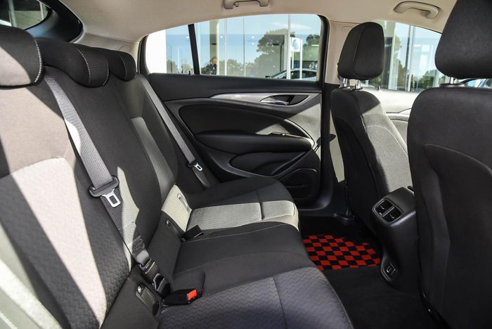 2018 Holden Commodore LT ZB MY19 Summit White