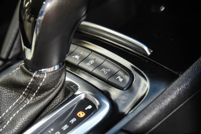 2018 Holden Commodore LT