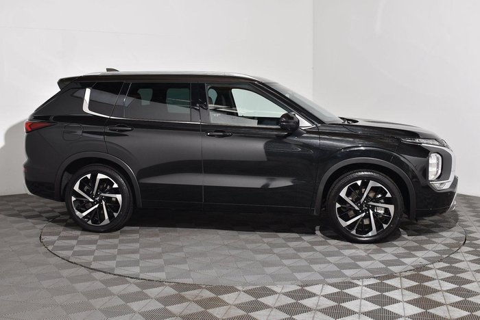 2022 Mitsubishi Outlander Exceed Tourer