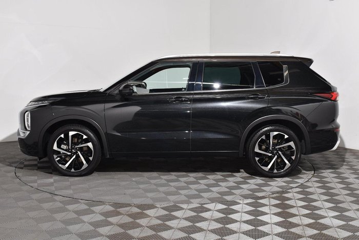 2022 Mitsubishi Outlander Exceed Tourer