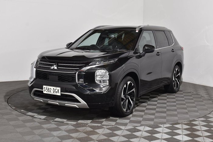2022 Mitsubishi Outlander Exceed Tourer