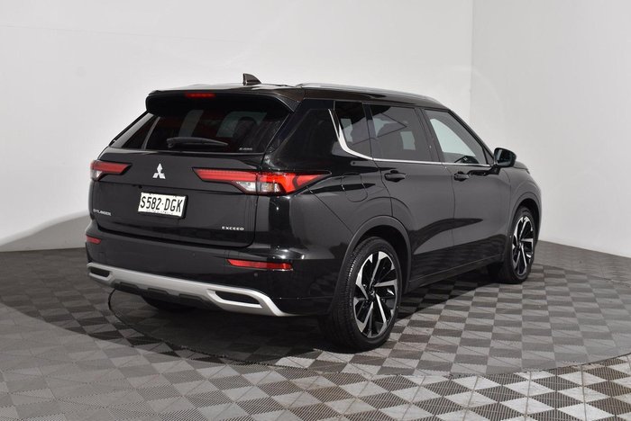 2022 Mitsubishi Outlander Exceed Tourer