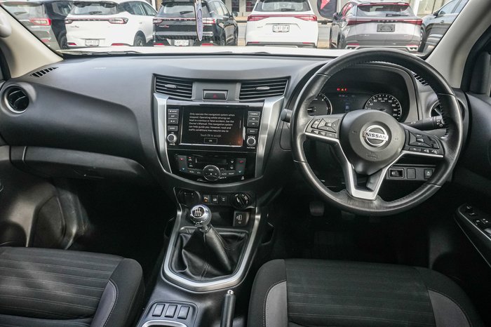 2021 Nissan Navara ST-X
