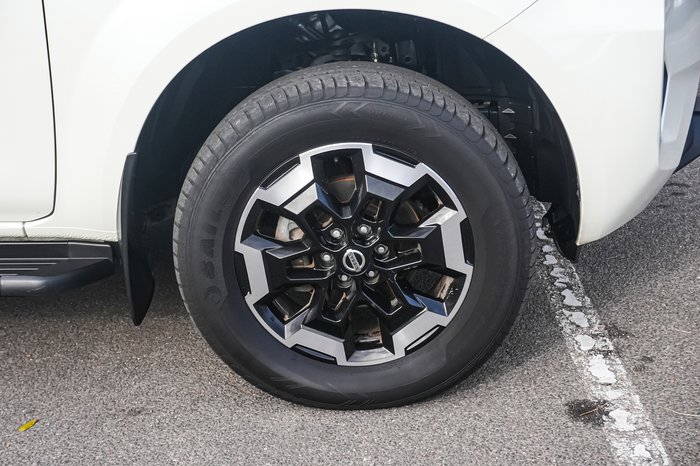 2021 Nissan Navara ST-X