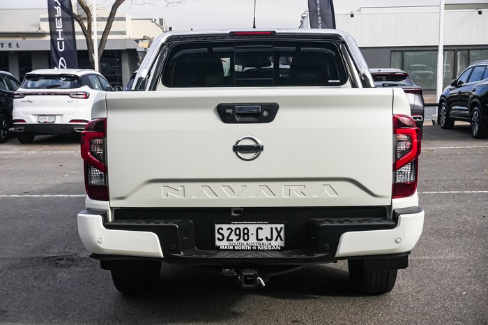 2021 Nissan Navara ST-X