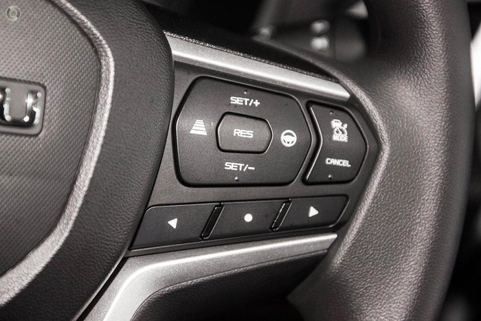 2025 Isuzu MU-X LS-M