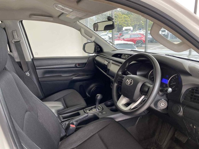 2018 Toyota Hilux SR GUN126R 4X4 Dual Range Glacier White