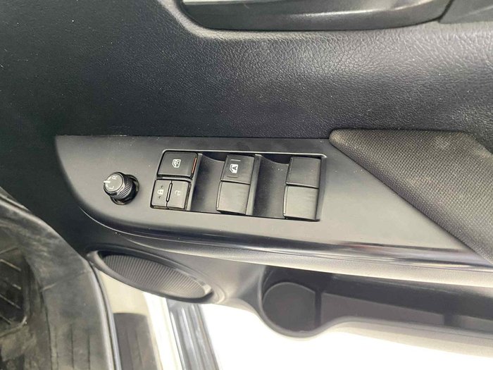 2018 Toyota Hilux SR GUN126R 4X4 Dual Range Glacier White