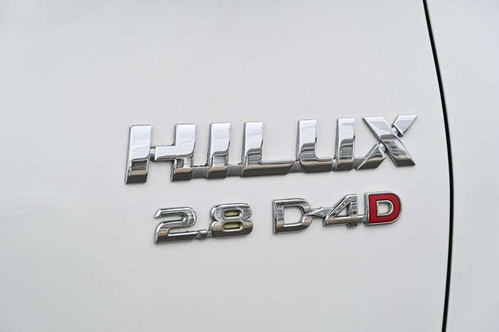 2018 Toyota Hilux SR GUN126R 4X4 Dual Range Glacier White