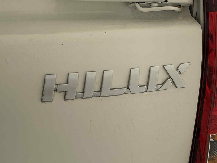 2018 Toyota Hilux SR GUN126R 4X4 Dual Range Glacier White