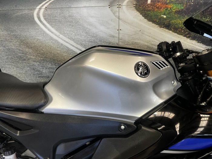 2024 Yamaha YZF-R15M Black