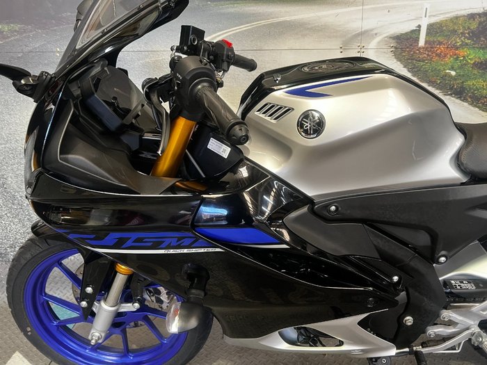 2024 Yamaha YZF-R15M Black