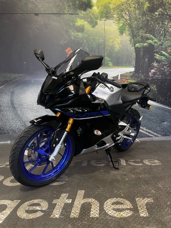 2024 Yamaha YZF-R15M Black