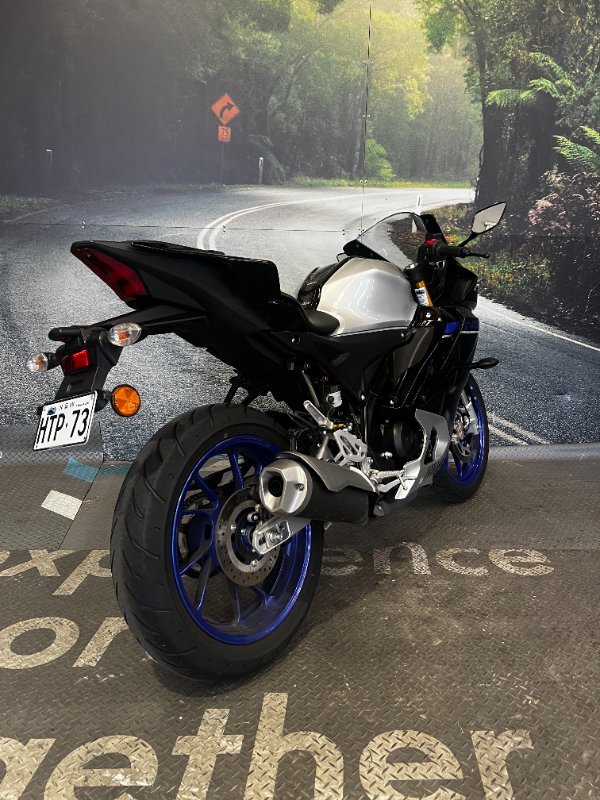 2024 Yamaha YZF-R15M Black