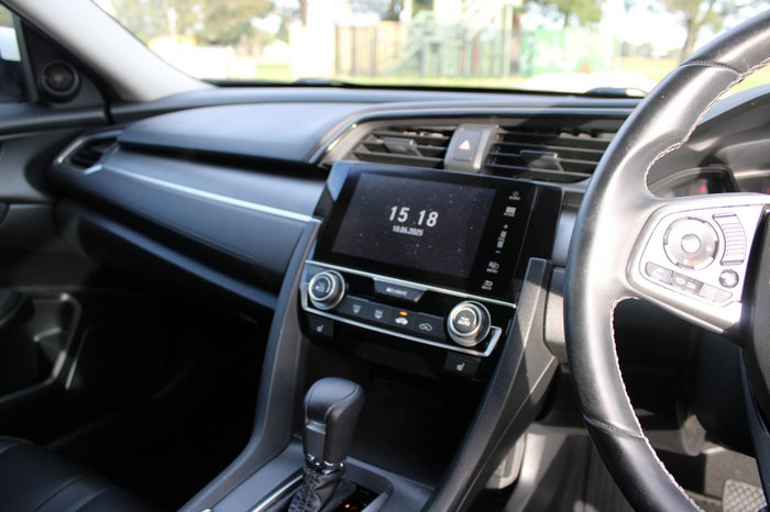 2018 HONDA CIVIC VTi-S