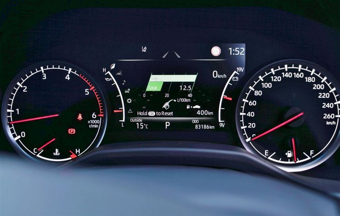 2021 Toyota Landcruiser LC300 3.3L V6 DSL Sahara 7 Seats