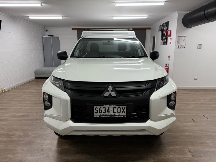 2022 Mitsubishi Triton GLX