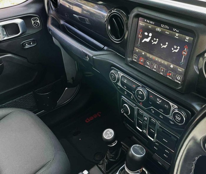 2023 Jeep Gladiator Night Eagle JT MY23 4X4 On Demand Silver Zynith