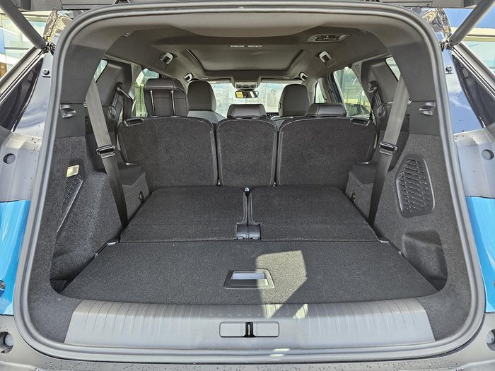 2025 Peugeot 5008 GT Premium Hybrid