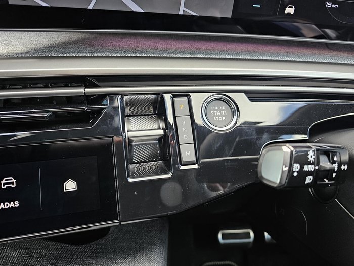 2025 Peugeot 5008 GT Premium Hybrid