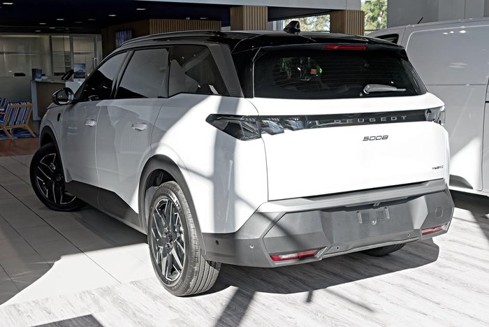 2025 Peugeot 5008 GT Premium Hybrid