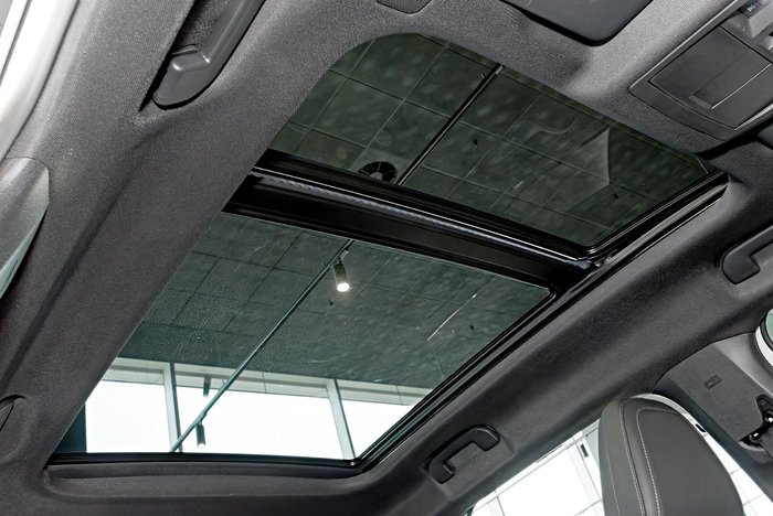 2025 Peugeot 5008 GT Premium Hybrid