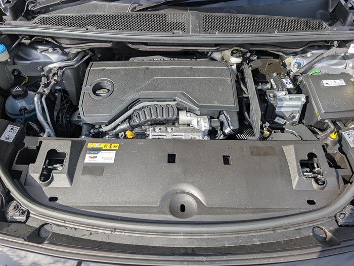 2025 Peugeot 5008 GT Premium Hybrid P74 MY25 Artense Grey