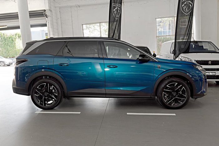 2025 Peugeot 5008 GT Premium Hybrid P74 MY25 Obsession Blue